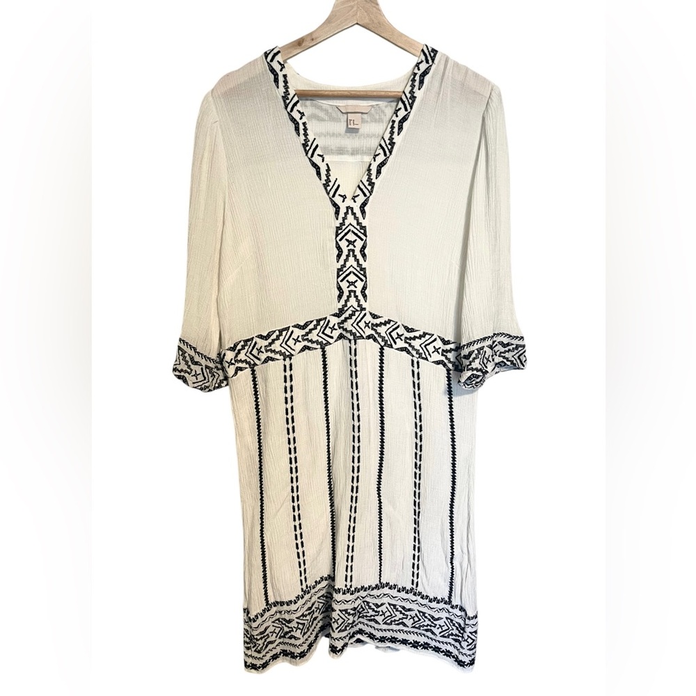 H&M White Peasant Dress Black Embroider Woven Crepe  Boho VNeck Size 10